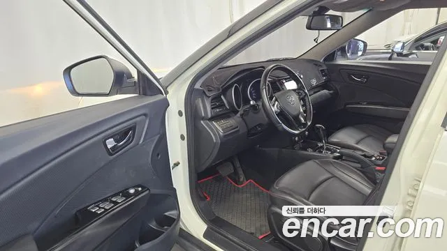 KG_Mobility_Ssangyong TIBOLI 2017 thumb 10