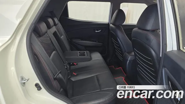 KG_Mobility_Ssangyong TIBOLI 2017 thumb 11