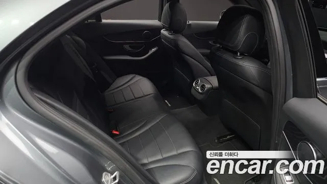 Mercedes-Benz C-Класс 2017 thumb 11