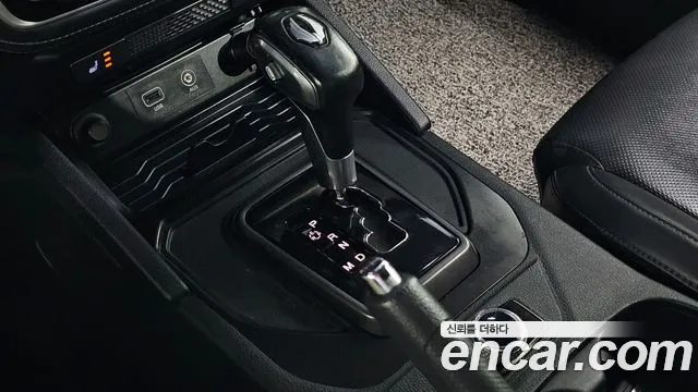 KG_Mobility_Ssangyong Rexton 2019 thumb 9