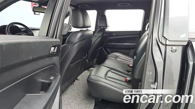 KG_Mobility_Ssangyong Rexton 2019 thumb 12
