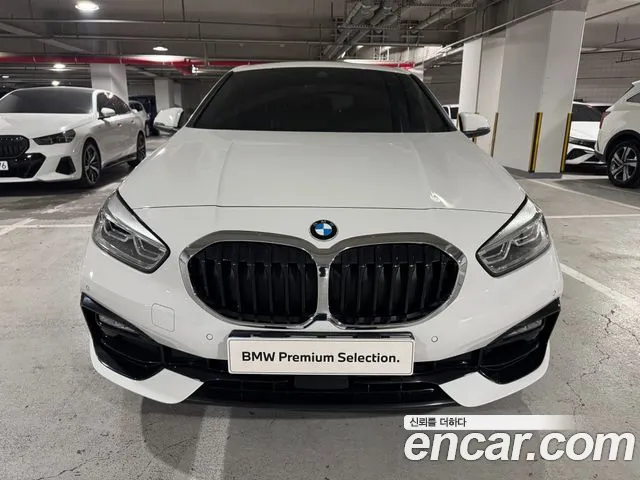 BMW 1-Series 2023 thumb 3