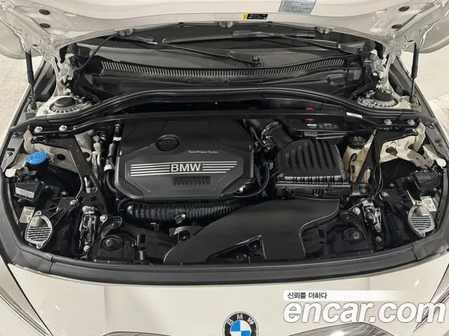 BMW 1-Series 2023 thumb 6