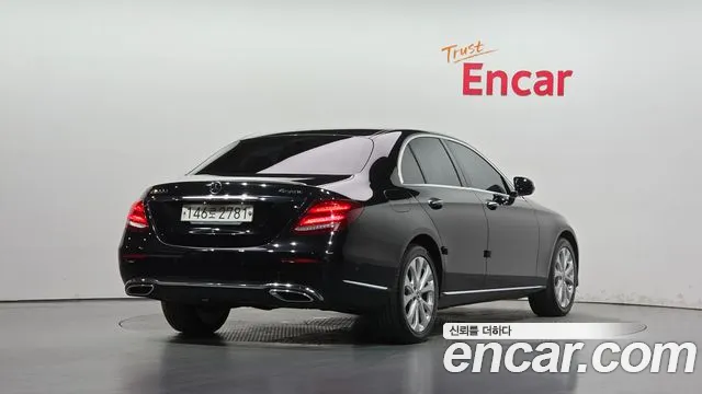 Mercedes-Benz E-Класс 2019 thumb 2