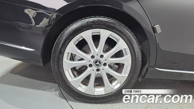 Mercedes-Benz E-Класс 2019 thumb 5