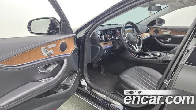 Mercedes-Benz E-Класс 2019 thumb 10