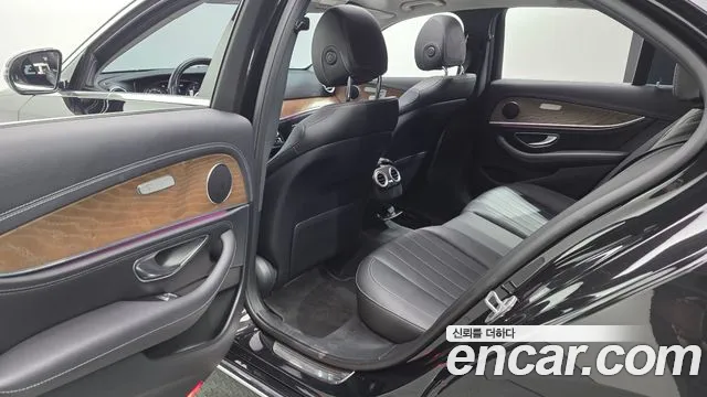 Mercedes-Benz E-Класс 2019 thumb 12