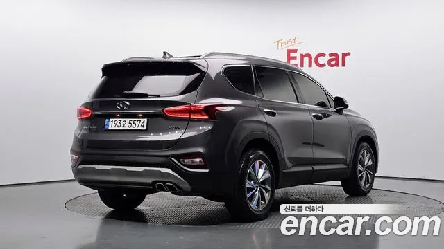 Hyundai Santa Fe 2019 thumb 2