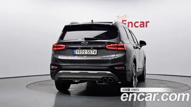 Hyundai Santa Fe 2019 thumb 4