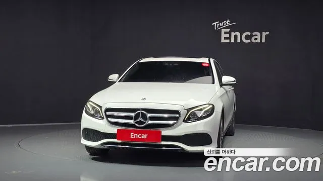 Mercedes-Benz E-Класс 2018 thumb 3