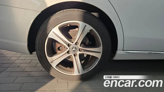 Mercedes-Benz E-Класс 2018 thumb 5