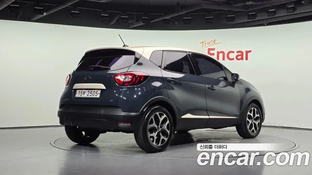 Renault-KoreaSamsung Captur 2015 thumb 2