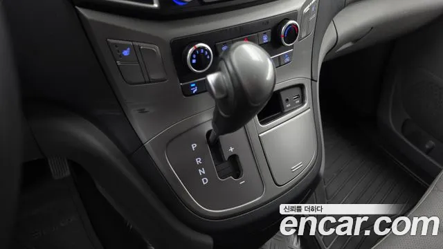 Hyundai Starex 2019 thumb 9