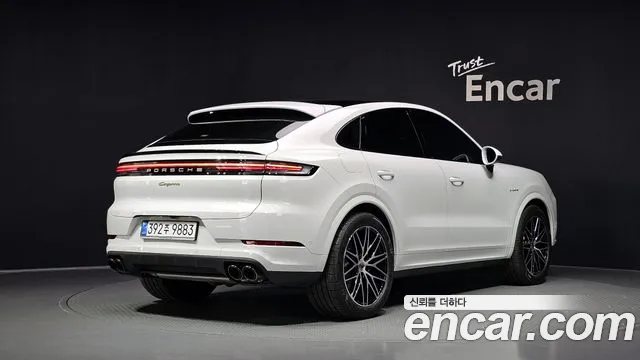 Porsche Cayenne 2025 thumb 2