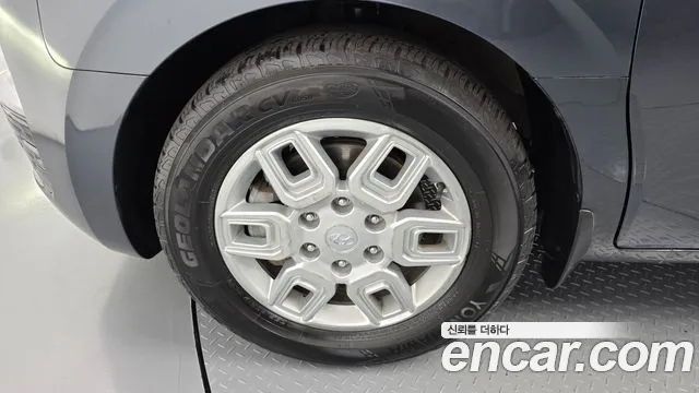 Hyundai Staria 2022 thumb 5