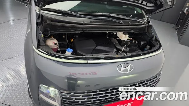 Hyundai Staria 2022 thumb 6