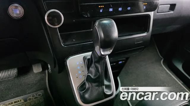 Hyundai Staria 2022 thumb 9