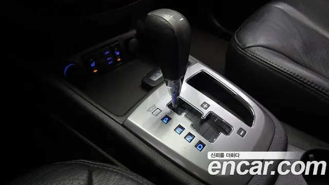 Hyundai Santa Fe 2010 thumb 9