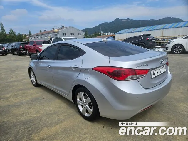 Hyundai Avante 2012 thumb 4
