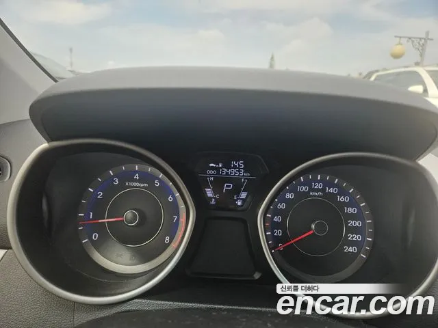 Hyundai Avante 2012 thumb 5