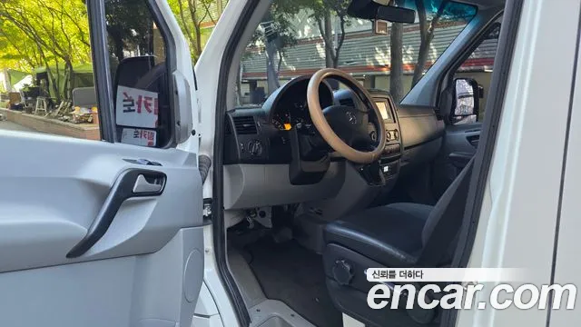 Mercedes-Benz Sprinter 2017 thumb 10