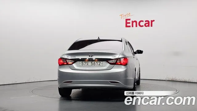 Hyundai Sonata 2010 thumb 4