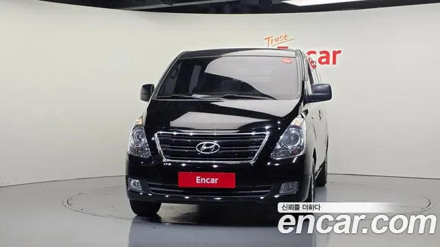 Hyundai Starex 2017 thumb 3