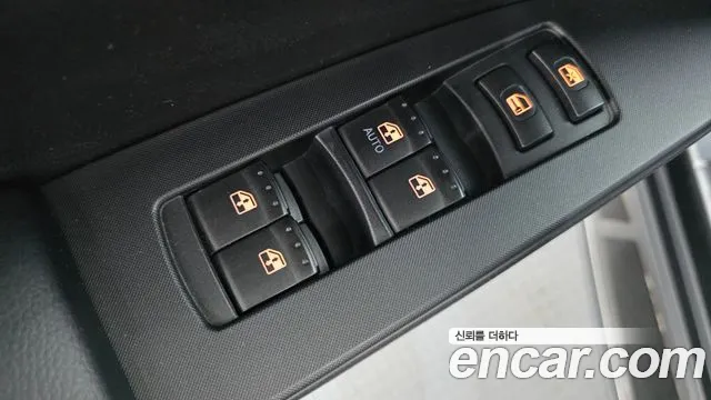 KG_Mobility_Ssangyong KORANDO 2015 thumb 11