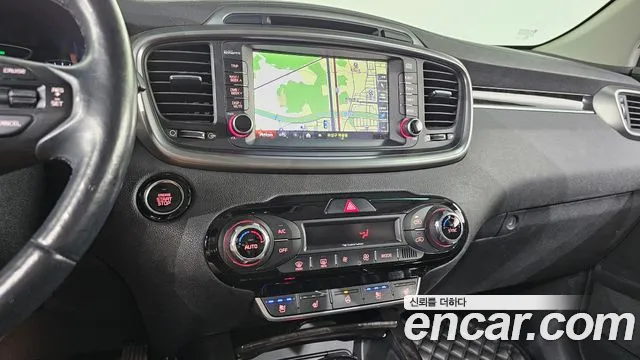 Kia Sorento 2015 thumb 12