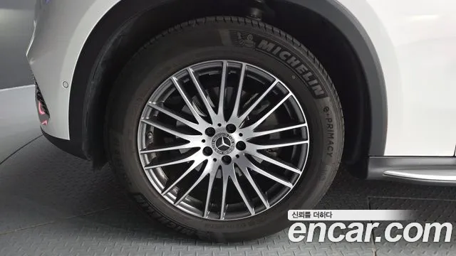 Mercedes-Benz GLC 2025 thumb 5