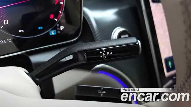 Mercedes-Benz GLC 2025 thumb 9
