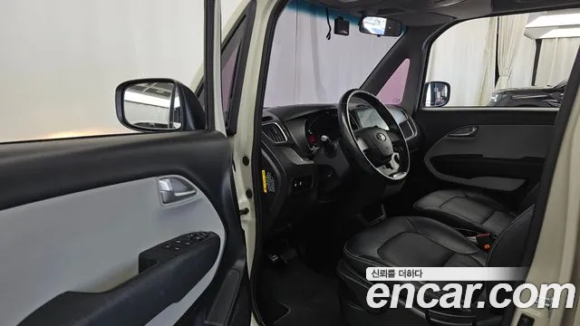 Kia Ray 2015 thumb 10