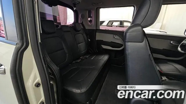 Kia Ray 2015 thumb 12