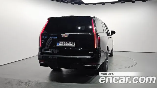 Cadillac Escalade 2023 thumb 4