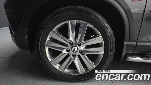 KG_Mobility_Ssangyong Rexton 2019 thumb 5