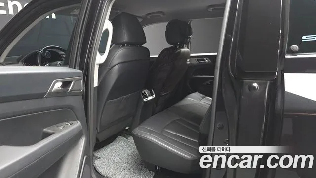 KG_Mobility_Ssangyong Rexton 2019 thumb 11