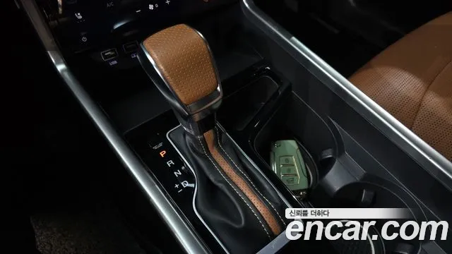 KG_Mobility_Ssangyong Torres 2022 thumb 9
