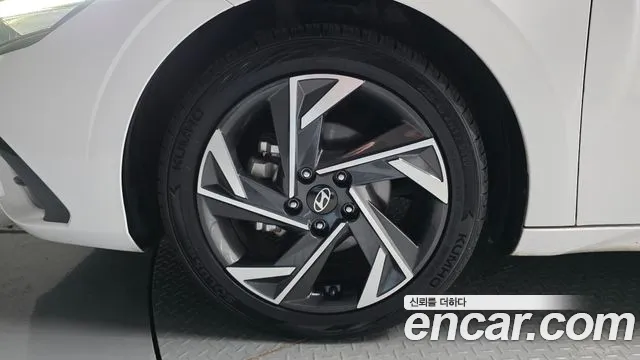 Hyundai Avante 2023 thumb 5