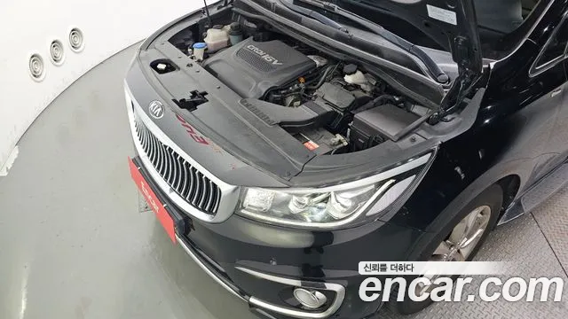 Kia Carnival 2016 thumb 6