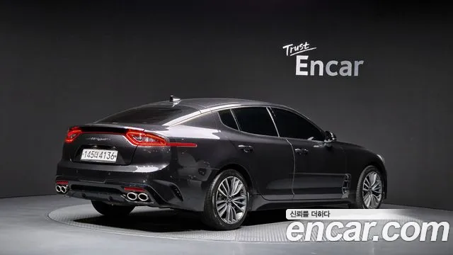 Kia Stinger 2019 thumb 2