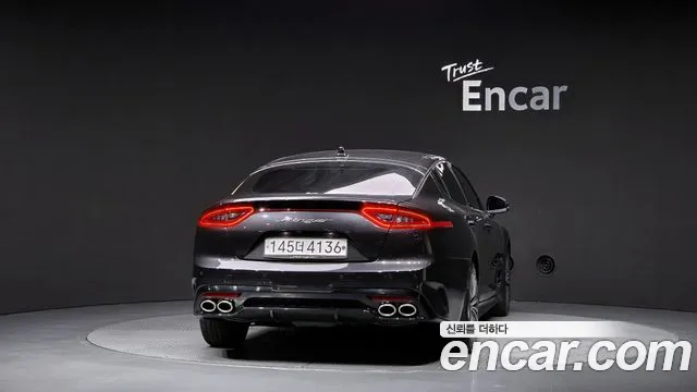 Kia Stinger 2019 thumb 4