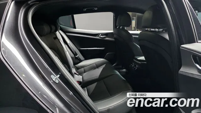 Kia Stinger 2019 thumb 11
