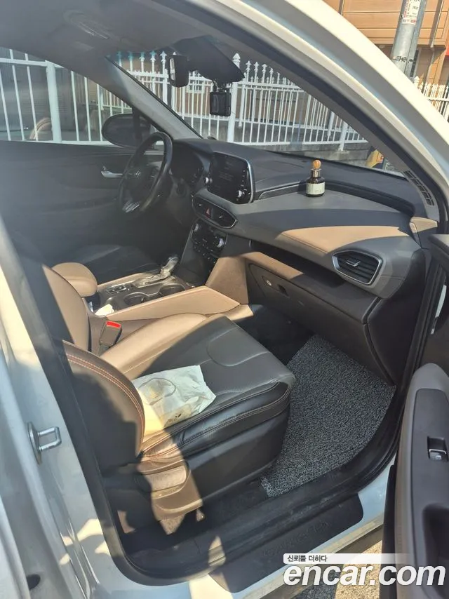 Hyundai Santa Fe 2019 thumb 6