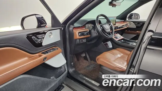 Lincoln Aviator 2021 thumb 10