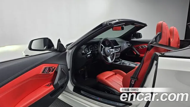 BMW Z4 2020 thumb 10