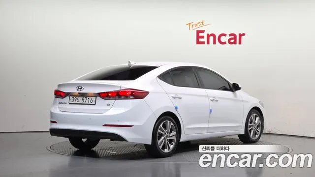 Hyundai Avante 2017 thumb 2