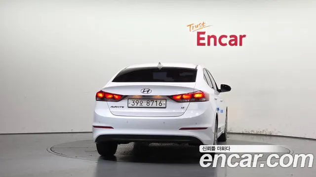 Hyundai Avante 2017 thumb 4