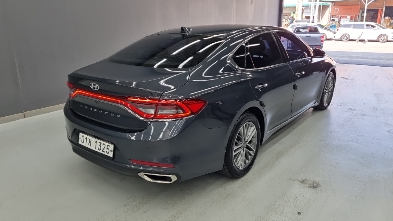 Hyundai Grandeur 2018 thumb 2