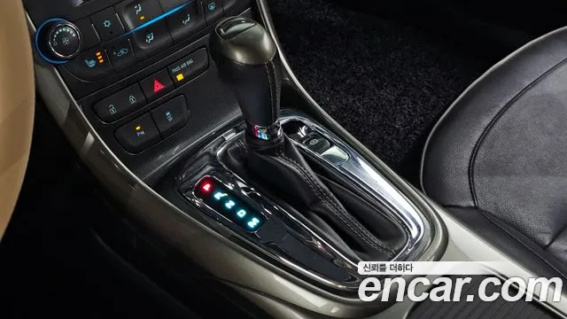 ChevroletGMDaewoo Malibu 2013 thumb 9