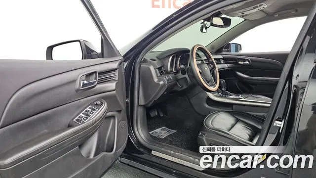 ChevroletGMDaewoo Malibu 2013 thumb 10
